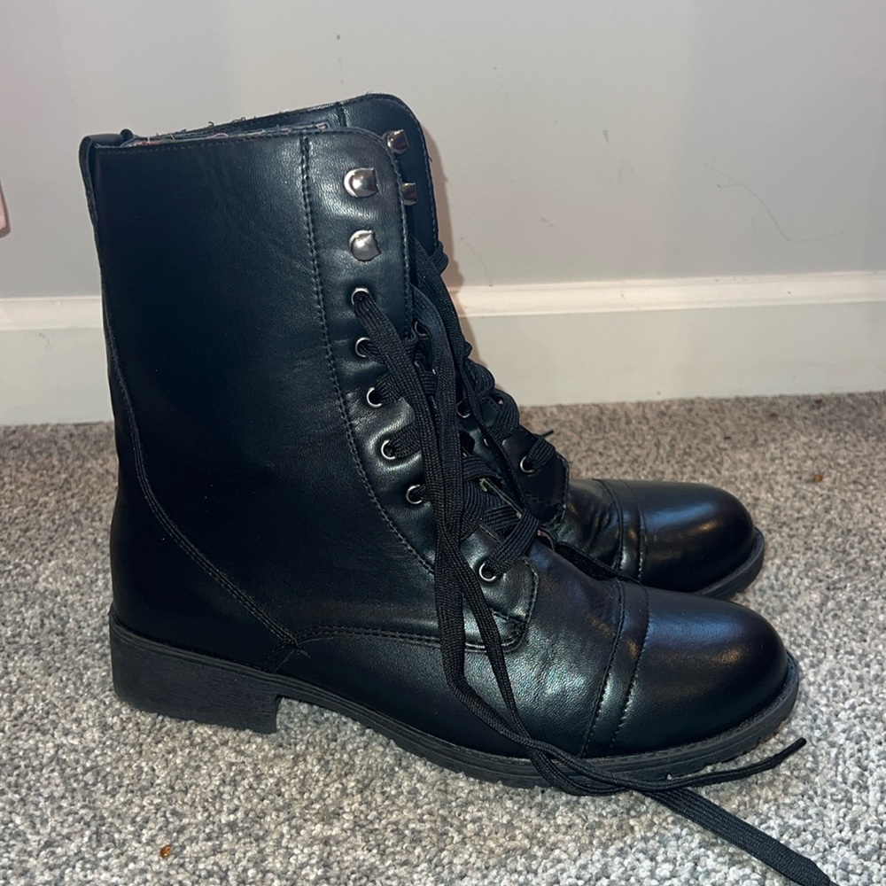 Hot Topic Shoes/Boots Black